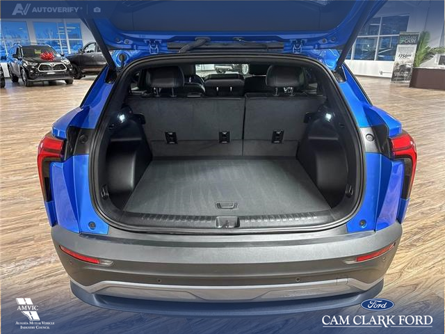 2024 Chevrolet Blazer EV LT (Stk: RC19965) in Airdrie - Image 12 of 25