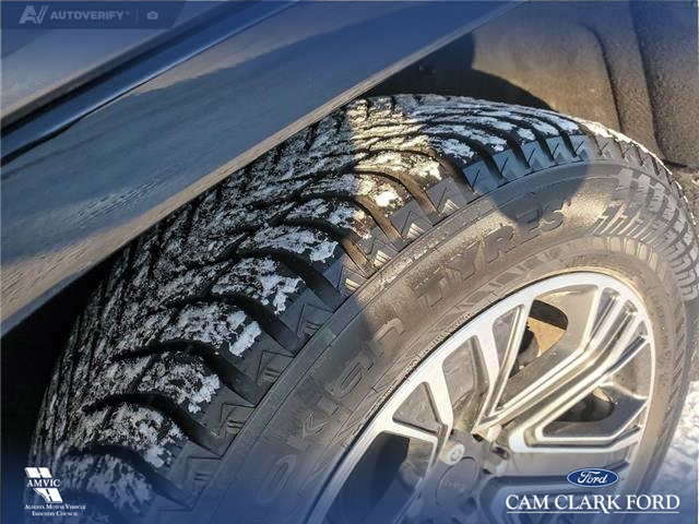 2022 Jeep Wagoneer Series III (Stk: U37897) in Red Deer - Image 7 of 25