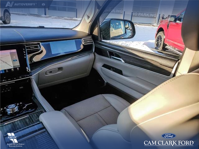 2022 Jeep Wagoneer Series III (Stk: U37897) in Red Deer - Image 25 of 25