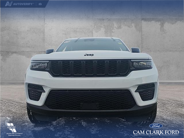 2025 Jeep Grand Cherokee Laredo (Stk: SJ056A) in Innisfail - Image 2 of 24