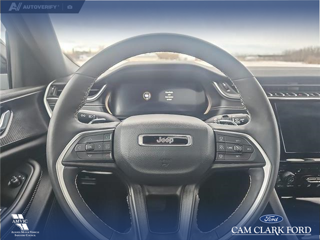 2025 Jeep Grand Cherokee Laredo (Stk: SJ056A) in Innisfail - Image 11 of 24