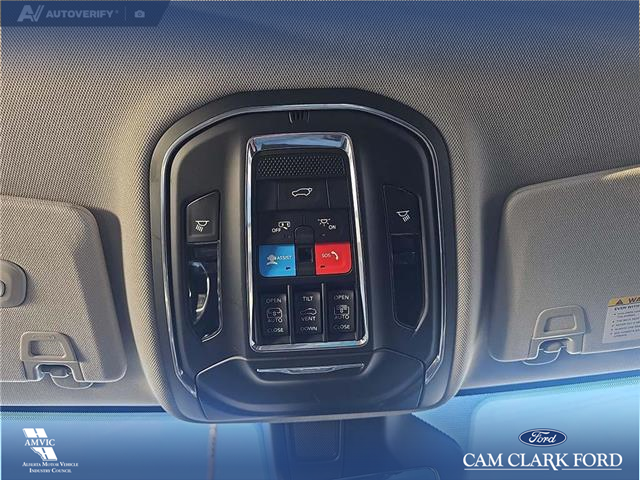 2023 Jeep Grand Cherokee 4xe Base (Stk: SJ070A) in Innisfail - Image 15 of 24