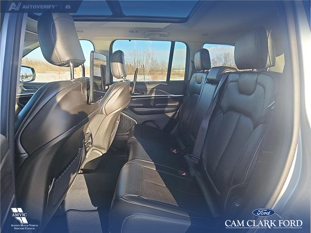 2023 Jeep Grand Cherokee 4xe Base (Stk: SJ070A) in Innisfail - Image 19 of 24