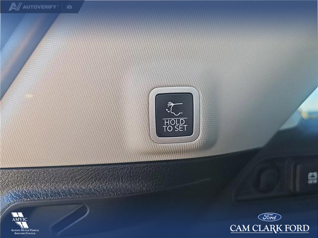 2023 Jeep Grand Cherokee 4xe Base (Stk: SJ070A) in Innisfail - Image 23 of 24