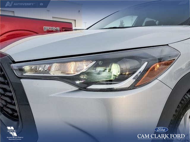 2023 Toyota Corolla Cross LE (Stk: U37896) in Red Deer - Image 8 of 23
