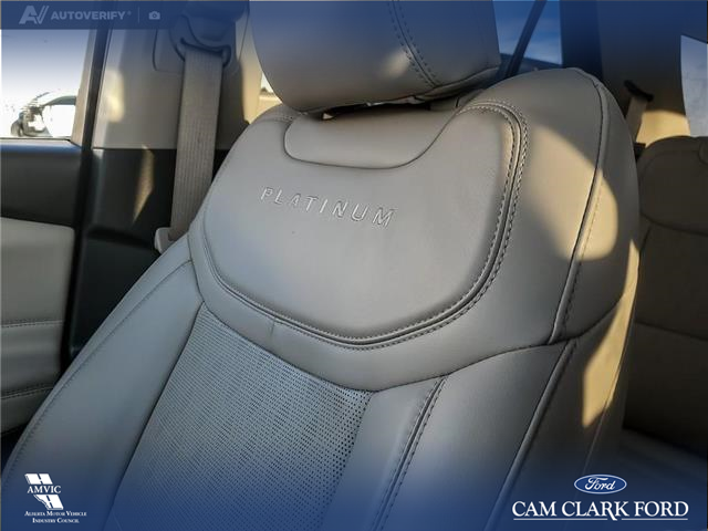 2022 Ford Explorer Platinum (Stk: U37895) in Red Deer - Image 20 of 25