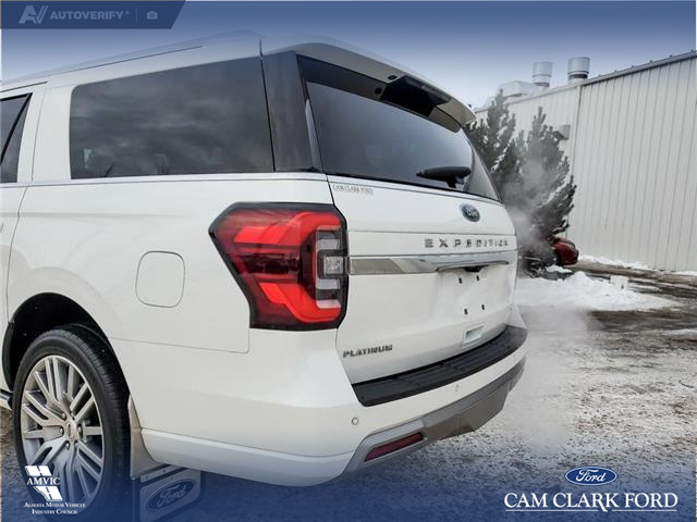2022 Ford Expedition Max Platinum (Stk: U37830) in Red Deer - Image 11 of 25