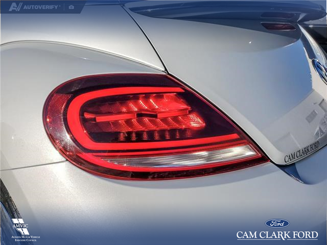 2017 Volkswagen Beetle 1.8 TSI Trendline (Stk: U37922) in Red Deer - Image 10 of 23