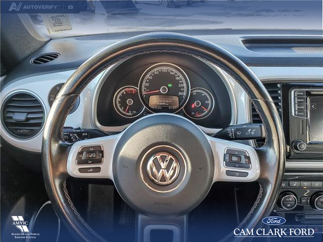 2017 Volkswagen Beetle 1.8 TSI Trendline (Stk: U37922) in Red Deer - Image 12 of 23