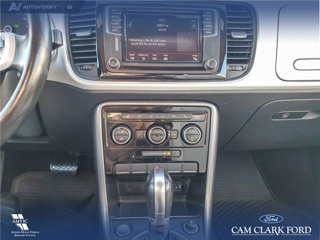 2017 Volkswagen Beetle 1.8 TSI Trendline (Stk: U37922) in Red Deer - Image 17 of 23