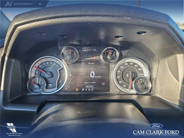 2022 RAM 1500 Classic SLT (Stk: P1026A) in Innisfail - Image 12 of 24