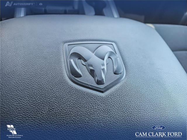 2022 RAM 1500 Classic SLT (Stk: P1026A) in Innisfail - Image 23 of 24