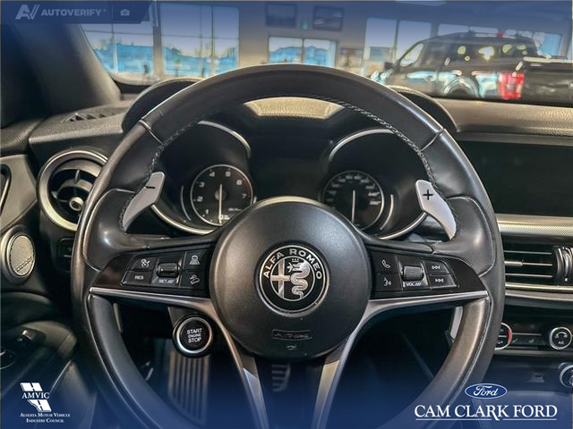 2018 Alfa Romeo Stelvio ti (Stk: P14778) in Airdrie - Image 14 of 25 2018 Alfa Romeo Stelvio ti (Stk: P14778) in Airdrie - Image 14 of 25