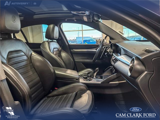 2018 Alfa Romeo Stelvio ti (Stk: P14778) in Airdrie - Image 22 of 25 2018 Alfa Romeo Stelvio ti (Stk: P14778) in Airdrie - Image 22 of 25