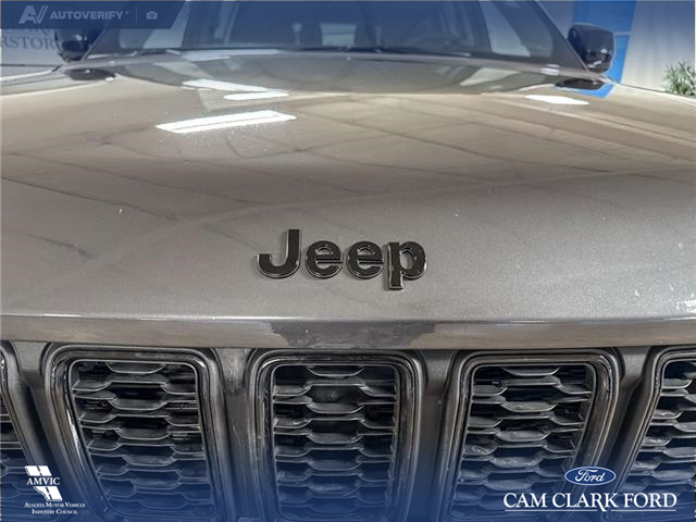 2023 Jeep Grand Cherokee L Limited (Stk: P14772) in Airdrie - Image 9 of 25