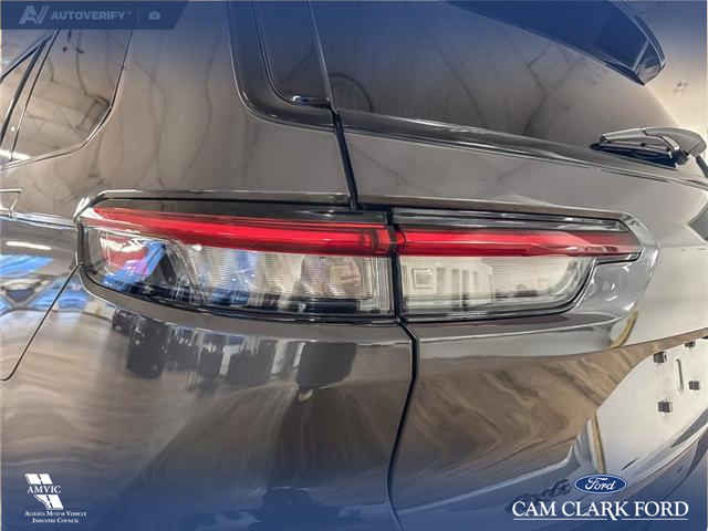 2023 Jeep Grand Cherokee L Limited (Stk: P14772) in Airdrie - Image 11 of 25