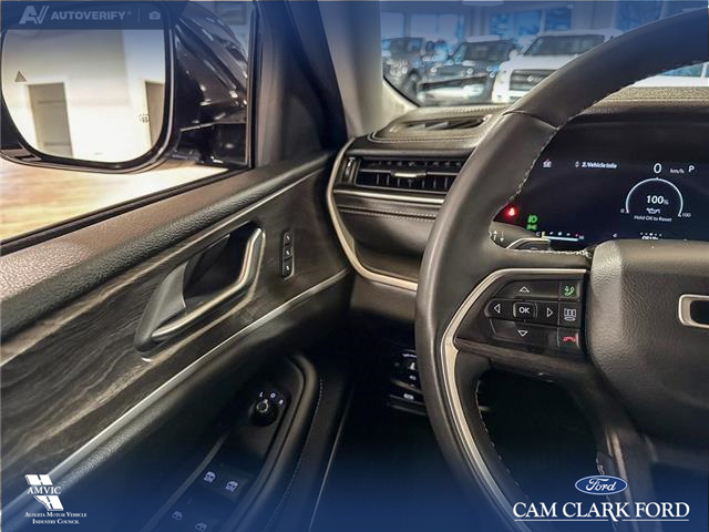 2023 Jeep Grand Cherokee L Limited (Stk: P14772) in Airdrie - Image 17 of 25