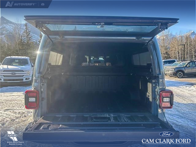 2024 Jeep Gladiator Mojave (Stk: P1589) in Canmore - Image 12 of 25