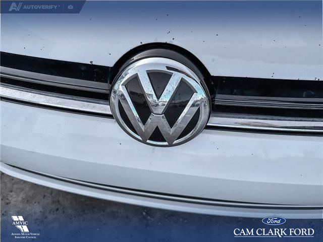 2016 Volkswagen Golf 1.8 TSI Comfortline (Stk: P6931) in Olds - Image 9 of 25