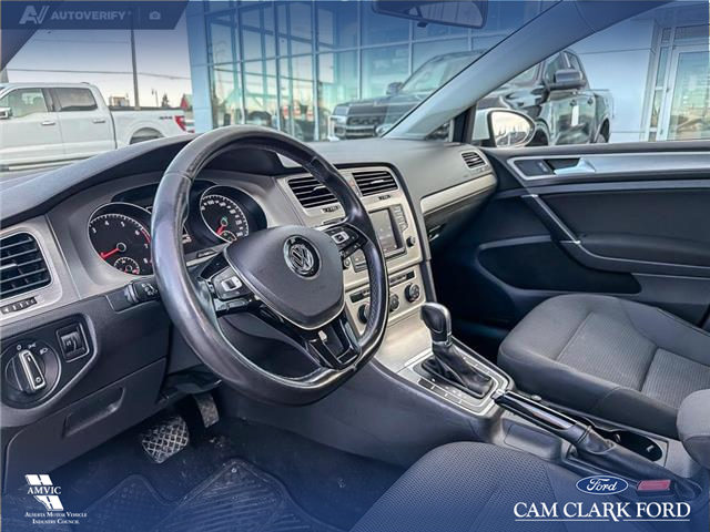 2016 Volkswagen Golf 1.8 TSI Comfortline (Stk: P6931) in Olds - Image 13 of 25