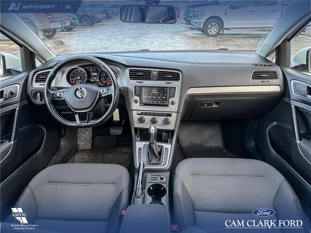 2016 Volkswagen Golf 1.8 TSI Comfortline (Stk: P6931) in Olds - Image 24 of 25