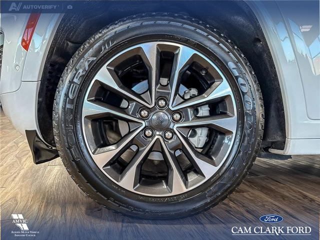 2023 Jeep Grand Cherokee Overland (Stk: P14857) in Airdrie - Image 6 of 25