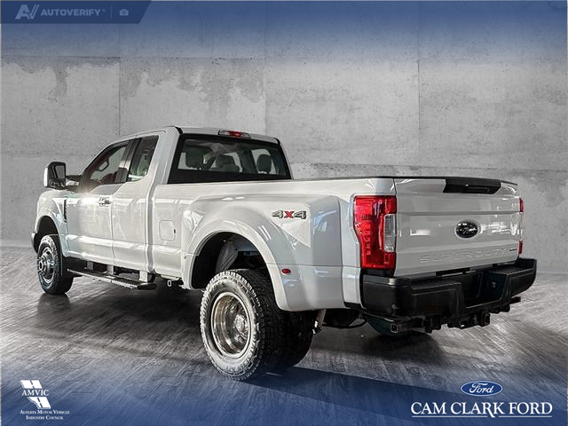 2017 Ford F-350 XL (Stk: P14831) in Airdrie - Image 4 of 25 2017 Ford F-350 XL (Stk: P14831) in Airdrie - Image 4 of 25