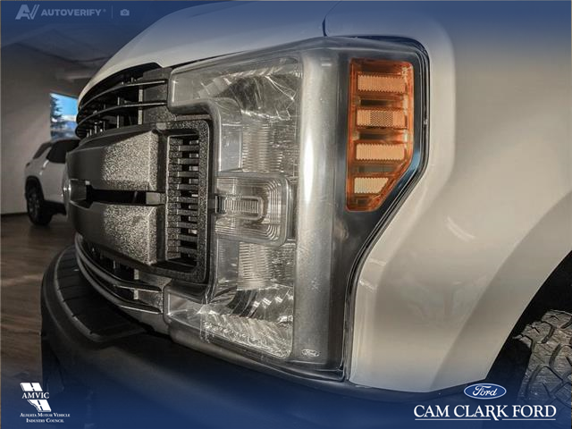 2017 Ford F-350 XL (Stk: P14831) in Airdrie - Image 8 of 25 2017 Ford F-350 XL (Stk: P14831) in Airdrie - Image 8 of 25