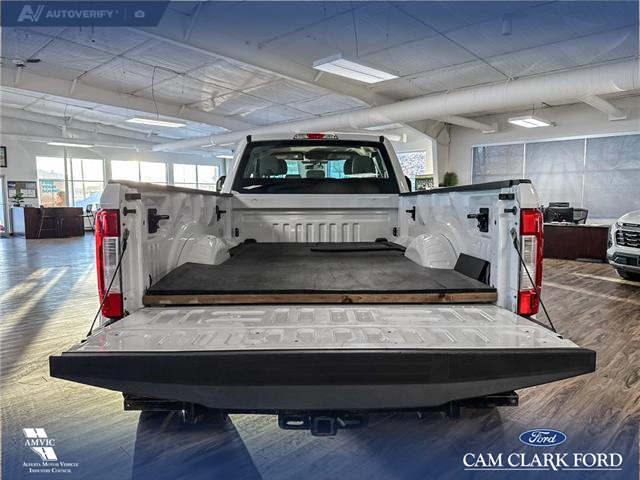2017 Ford F-350 XL (Stk: P14831) in Airdrie - Image 12 of 25 2017 Ford F-350 XL (Stk: P14831) in Airdrie - Image 12 of 25