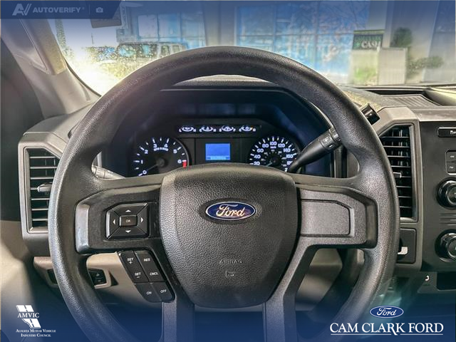 2017 Ford F-350 XL (Stk: P14831) in Airdrie - Image 14 of 25 2017 Ford F-350 XL (Stk: P14831) in Airdrie - Image 14 of 25