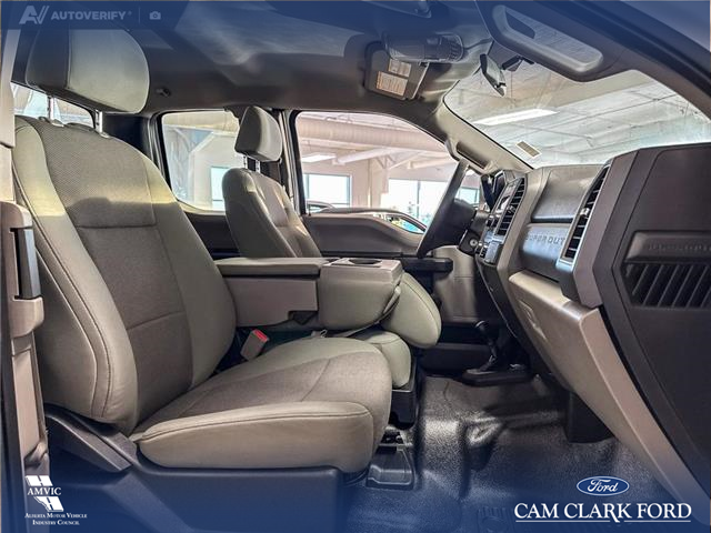 2017 Ford F-350 XL (Stk: P14831) in Airdrie - Image 22 of 25 2017 Ford F-350 XL (Stk: P14831) in Airdrie - Image 22 of 25