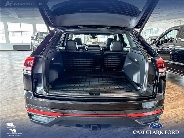 2024 Volkswagen Atlas Cross Sport 2.0 TSI Comfortline (Stk: P14894) in Airdrie - Image 12 of 25 2024 Volkswagen Atlas Cross Sport 2.0 TSI Comfortline (Stk: P14894) in Airdrie - Image 12 of 25