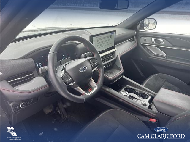 2025 Ford Explorer ST (Stk: U37993) in Red Deer - Image 6 of 7