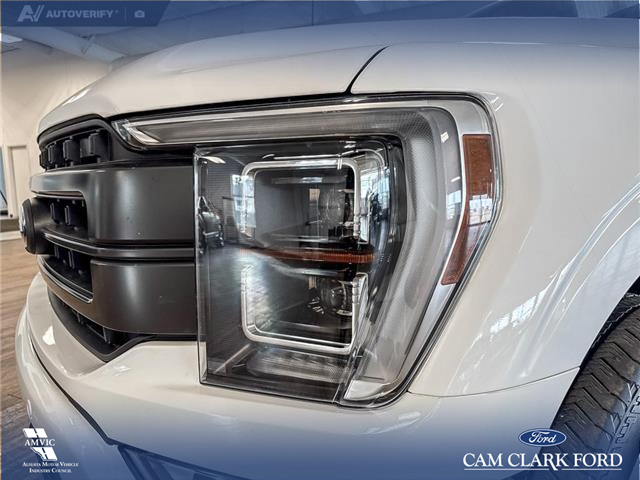 2022 Ford F-150 Lariat (Stk: P14913) in Airdrie - Image 8 of 25