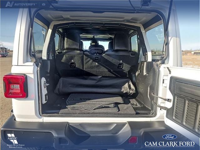 2021 Jeep Wrangler Unlimited Sahara (Stk: P1168) in Innisfail - Image 10 of 24