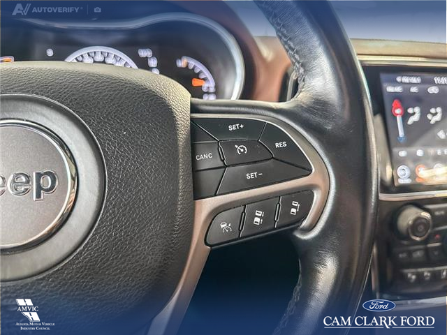 2020 Jeep Grand Cherokee Overland (Stk: P14938) in Airdrie - Image 16 of 25