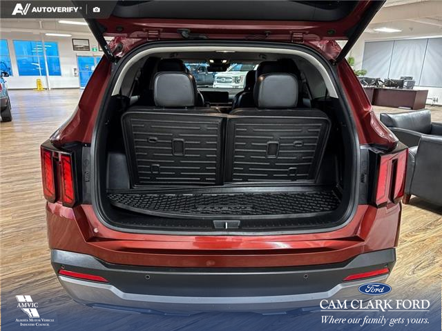 2024 Kia Sorento 2.5T EX (Stk: P14969) in Airdrie - Image 12 of 25
