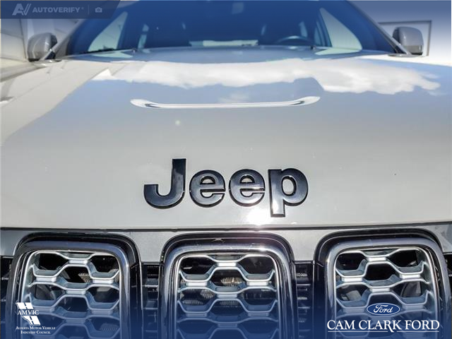 2022 Jeep Grand Cherokee WK Laredo (Stk: U38023) in Red Deer - Image 9 of 25