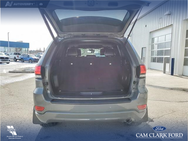 2022 Jeep Grand Cherokee WK Laredo (Stk: U38023) in Red Deer - Image 12 of 25