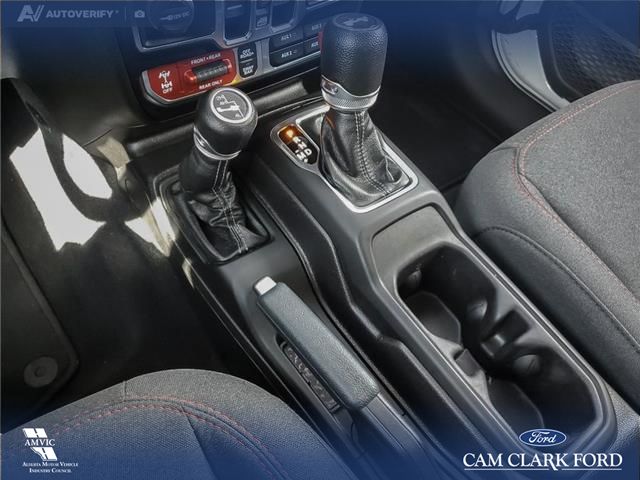 2024 Jeep Wrangler Rubicon (Stk: U38037) in Red Deer - Image 17 of 24