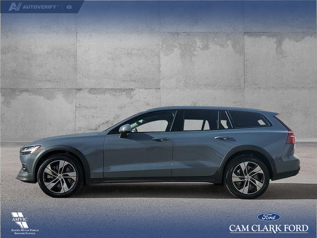 2024 Volvo V60 Cross Country B5 Plus (Stk: U38031) in Red Deer - Image 3 of 25