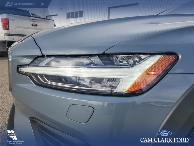 2024 Volvo V60 Cross Country B5 Plus (Stk: U38031) in Red Deer - Image 8 of 25