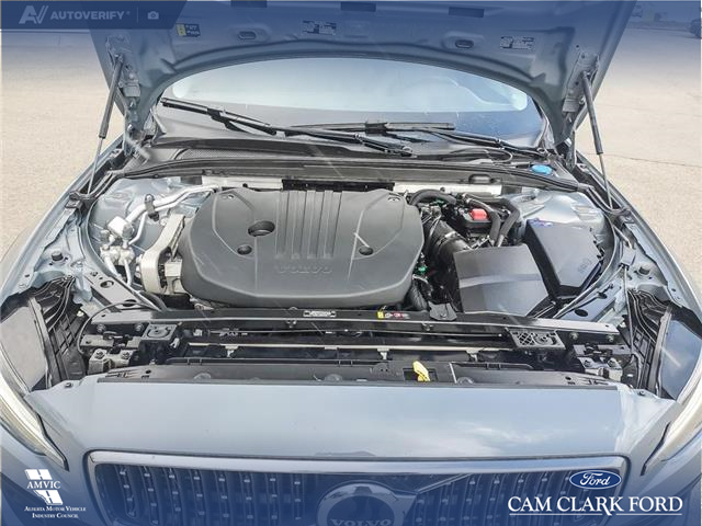 2024 Volvo V60 Cross Country B5 Plus (Stk: U38031) in Red Deer - Image 10 of 25