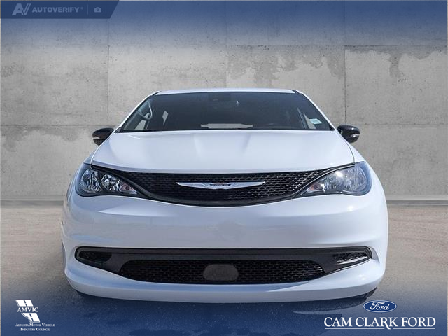 2025 Chrysler Grand Caravan SXT (Stk: P1194) in Innisfail - Image 2 of 23