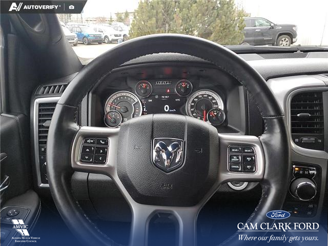 2023 RAM 1500 Classic SLT (Stk: U38058) in Red Deer - Image 14 of 25