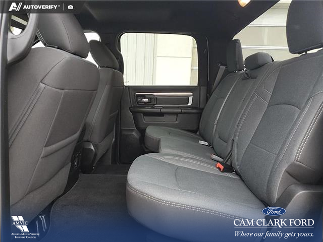 2023 RAM 1500 Classic SLT (Stk: U38058) in Red Deer - Image 23 of 25