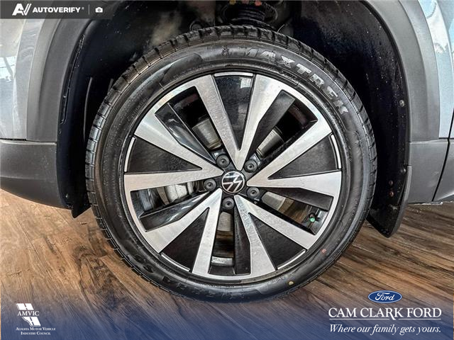 2022 Volkswagen Taos Highline (Stk: P15055) in Airdrie - Image 6 of 25