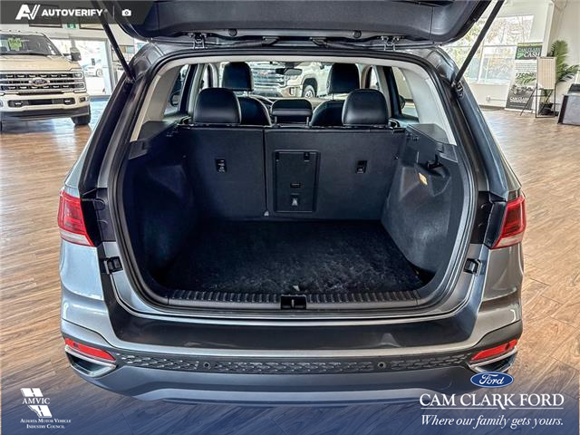 2022 Volkswagen Taos Highline (Stk: P15055) in Airdrie - Image 12 of 25