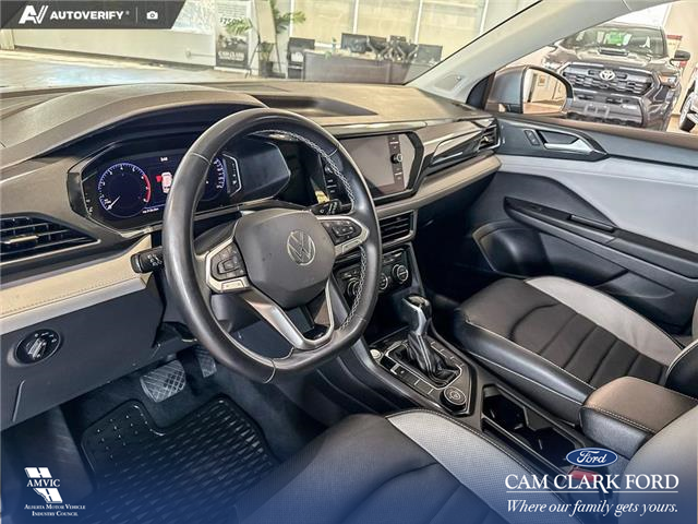 2022 Volkswagen Taos Highline (Stk: P15055) in Airdrie - Image 13 of 25