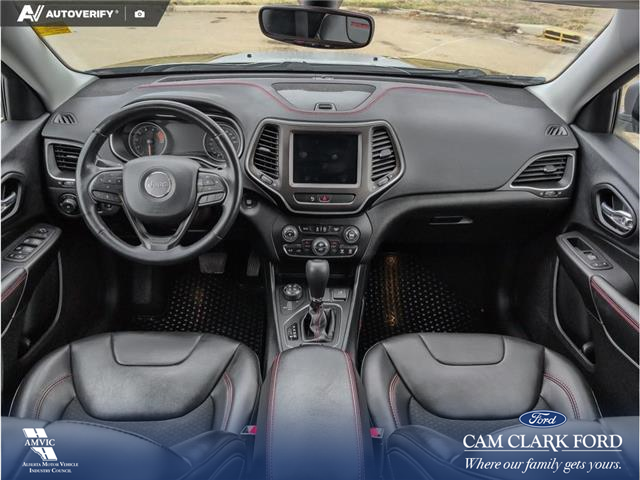 2021 Jeep Cherokee Trailhawk (Stk: P1210) in Innisfail - Image 9 of 18